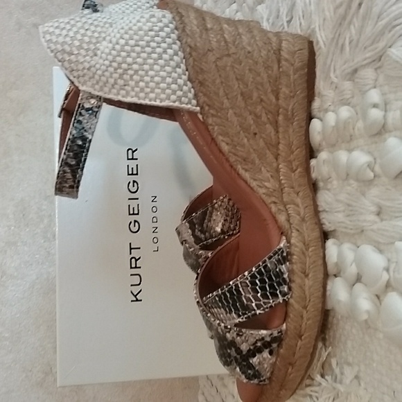 Kurt Geiger NIB Snakeprint Wedges 7.5 - Picture 5 of 10